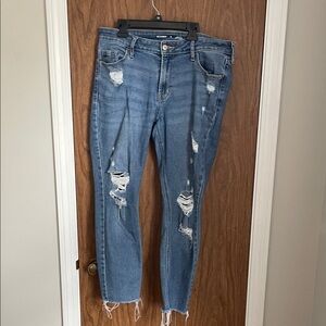 Old Navy Ripped Ankle Jeans in Light Blue